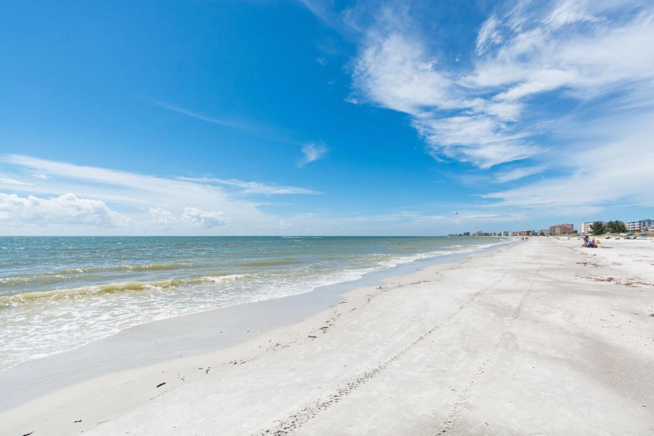 345 Surf Song Resort St. Pete Beach Exterior photo