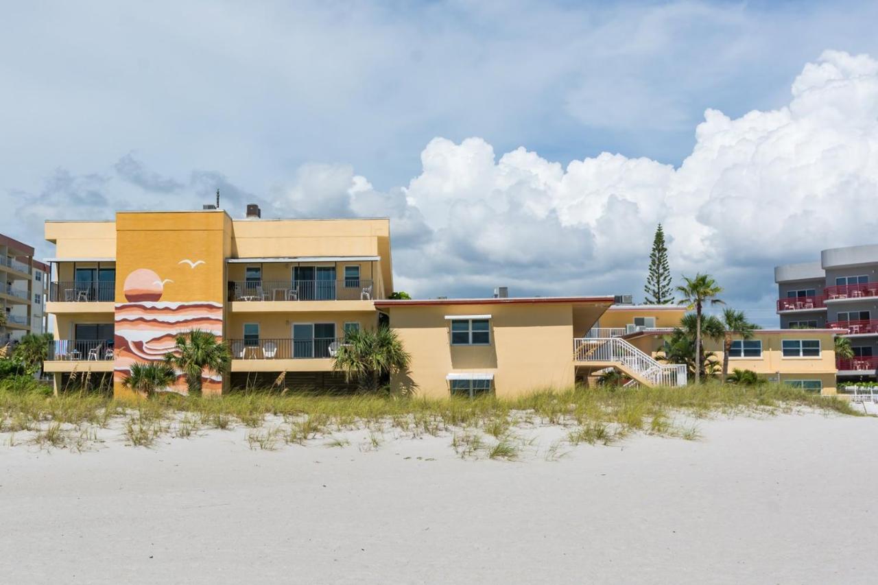 345 Surf Song Resort St. Pete Beach Exterior photo